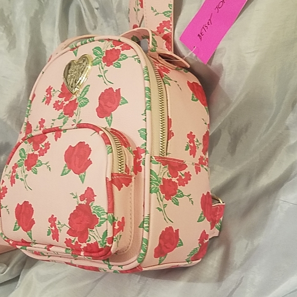 Betsey Johnson mini backpack NWT BLUSHPINK - Picture 2 of 6